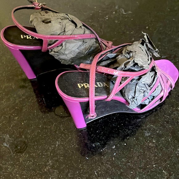 Prada original wedge shoes . Pattern leather in purple color . Almost new . - Picture 1 of 3